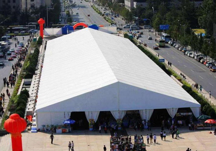 30米跨度铝合金人字形篷